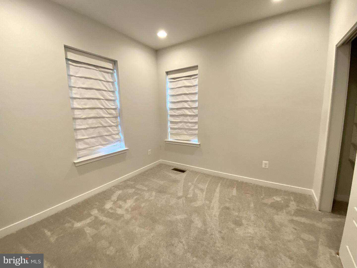 6261 Edsall Rd Property Photo 13