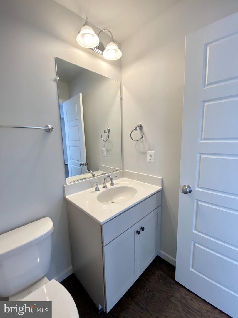 6261 Edsall Rd Property Photo 14