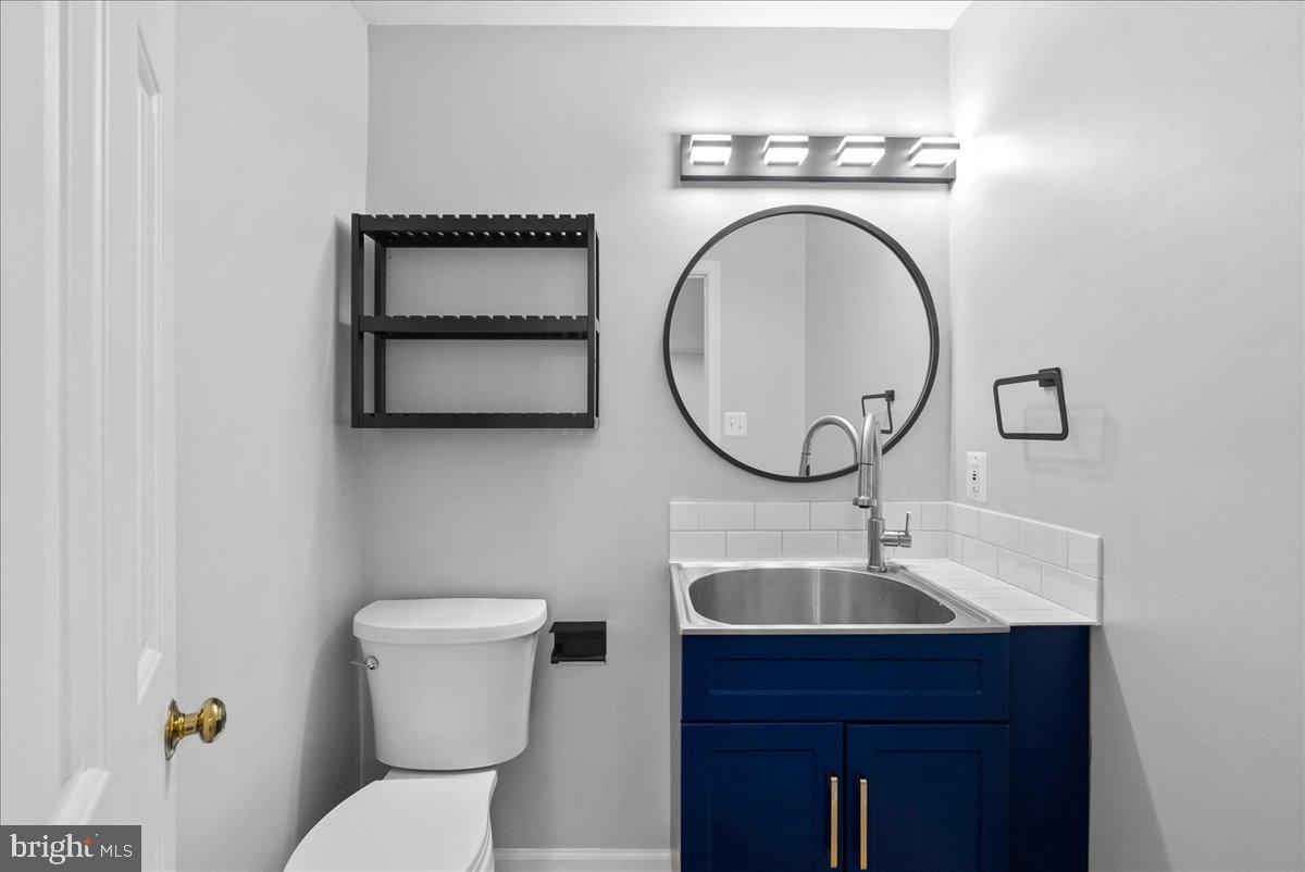 9303 Macswain Pl Property Photo 18