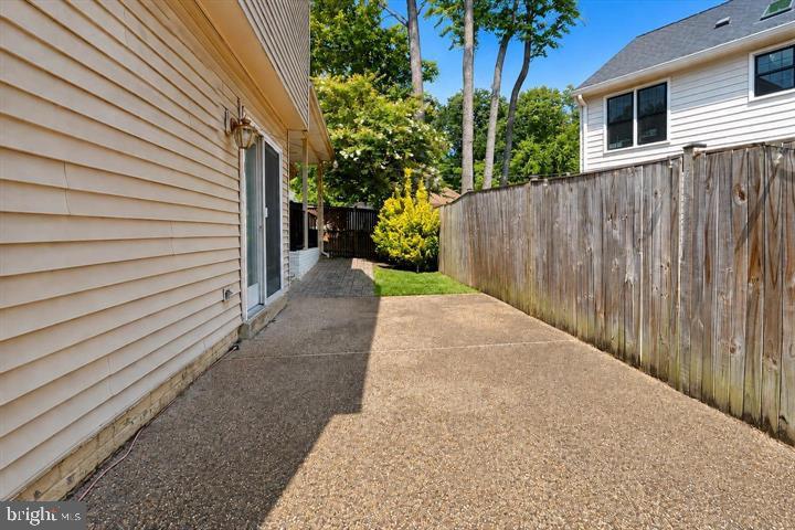 9303 Macswain Pl Property Photo 35