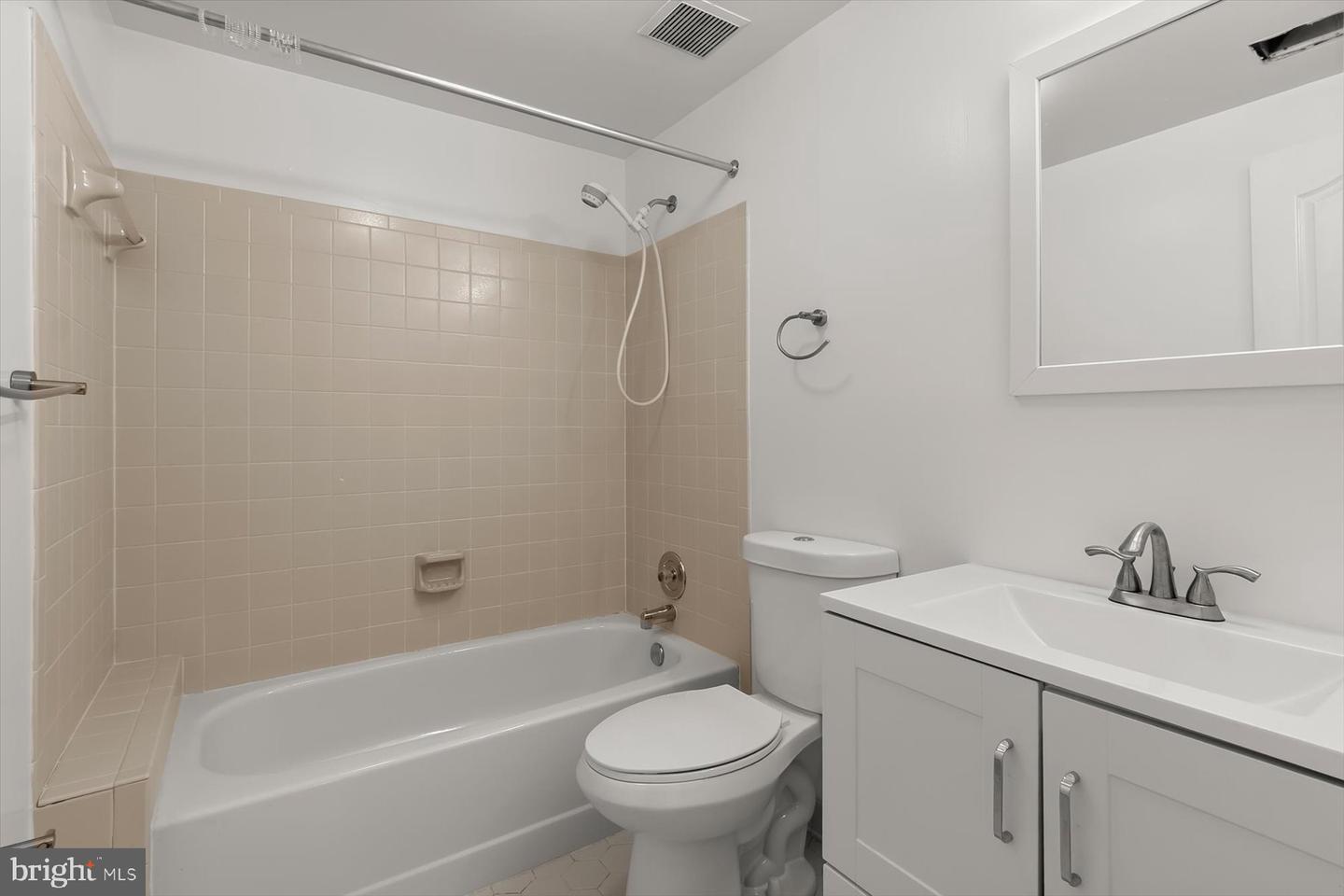 1550 Mclean Commons Ct Property Photo 34