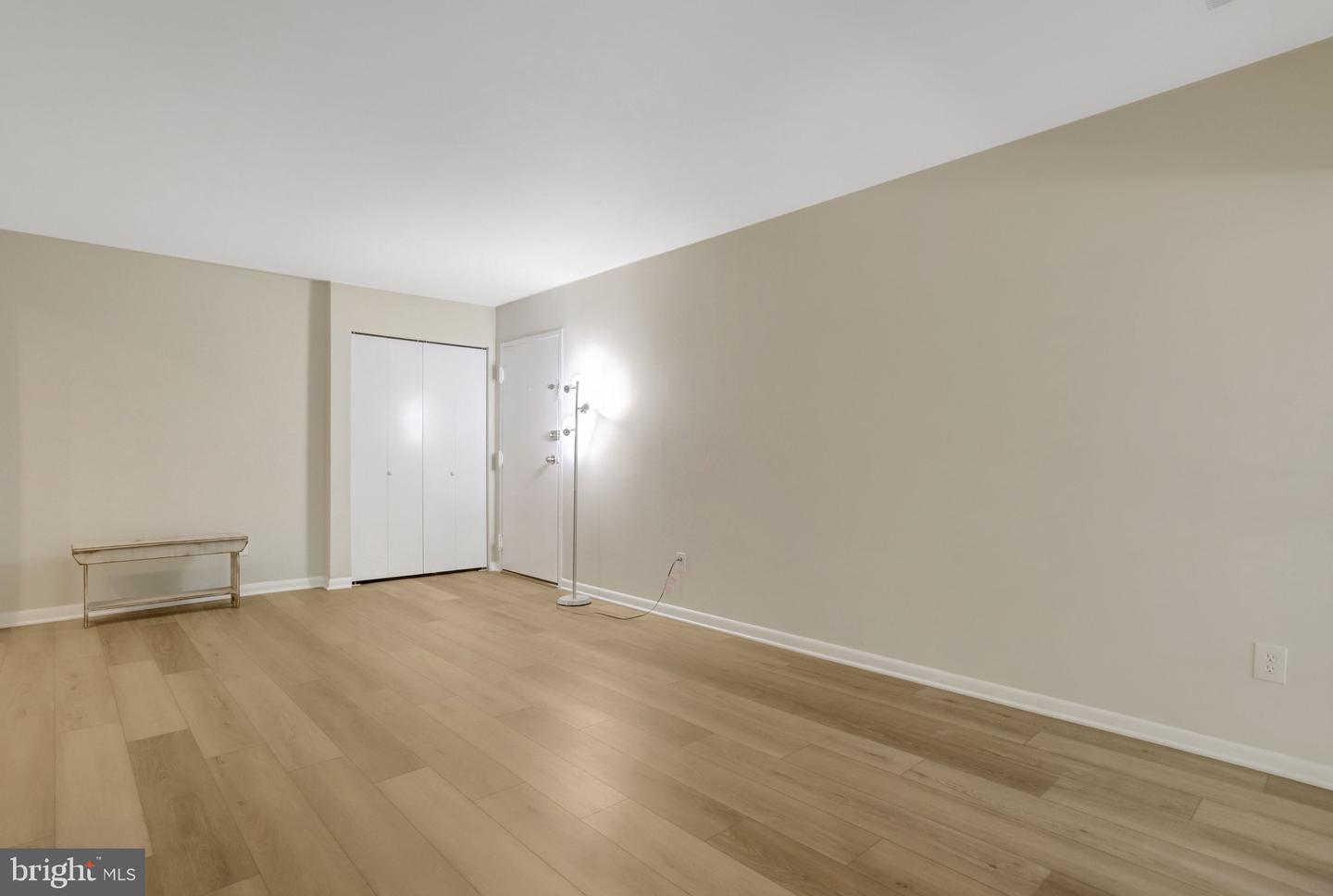 3310 Woodburn Village Dr #11 Property Photo 6