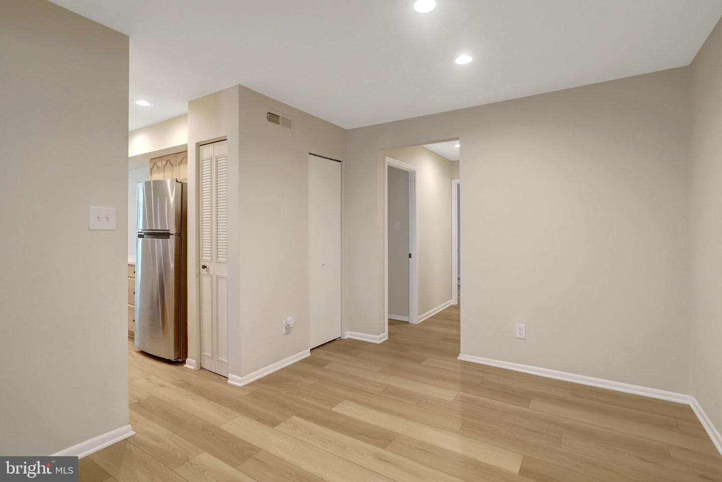 3310 Woodburn Village Dr #11 Property Photo 15