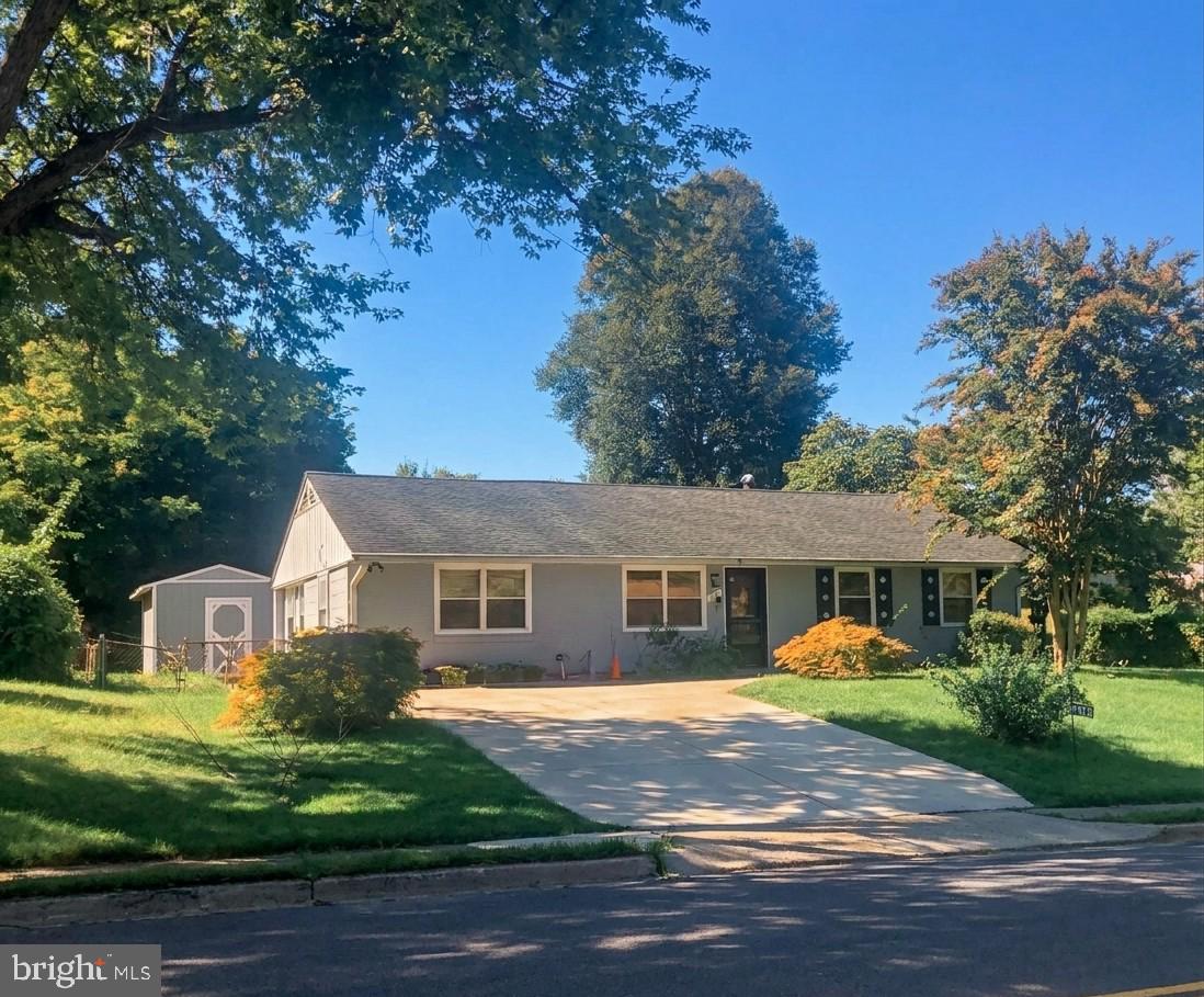 7705 Kalorama Rd Property Photo 1