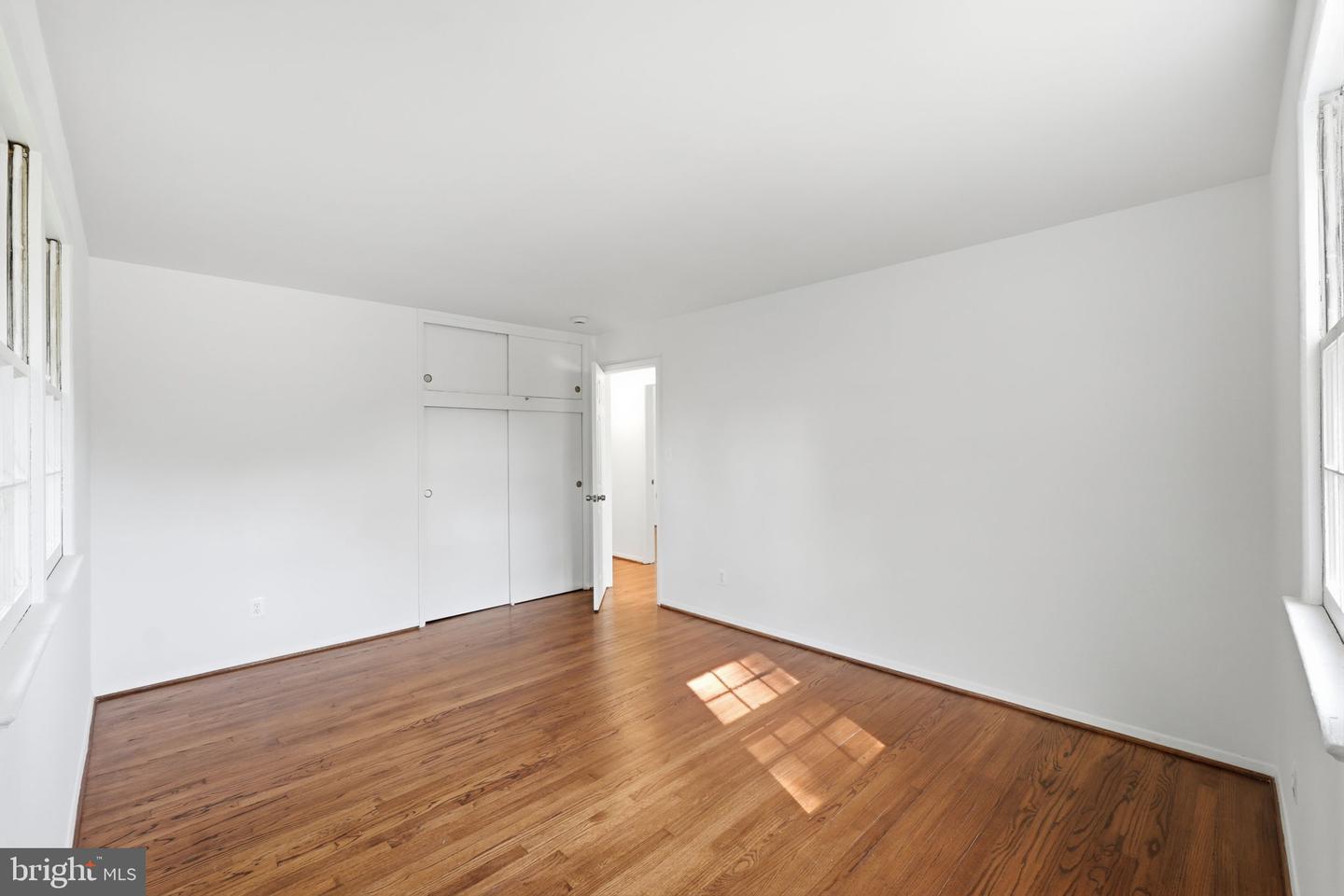 8009 Gosport Ln Property Photo 12
