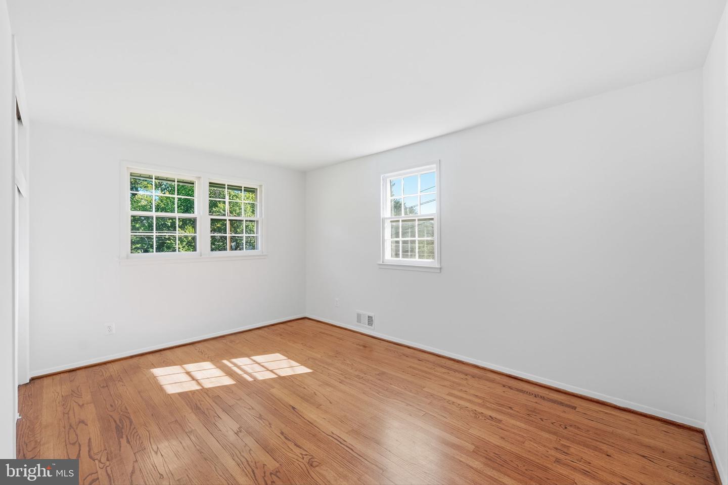 8009 Gosport Ln Property Photo 13