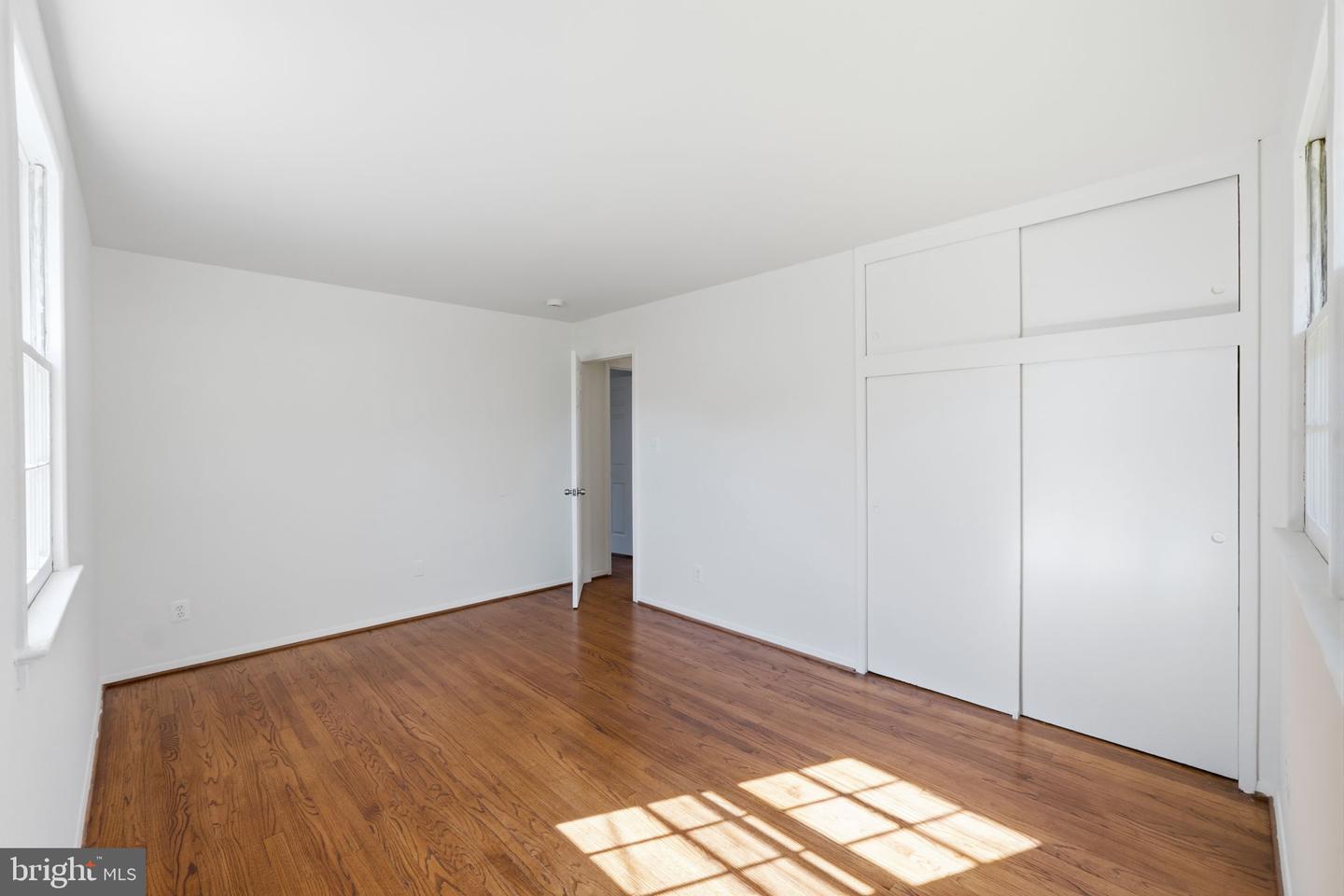 8009 Gosport Ln Property Photo 14