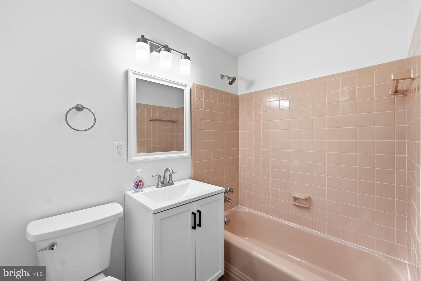 8009 Gosport Ln Property Photo 21