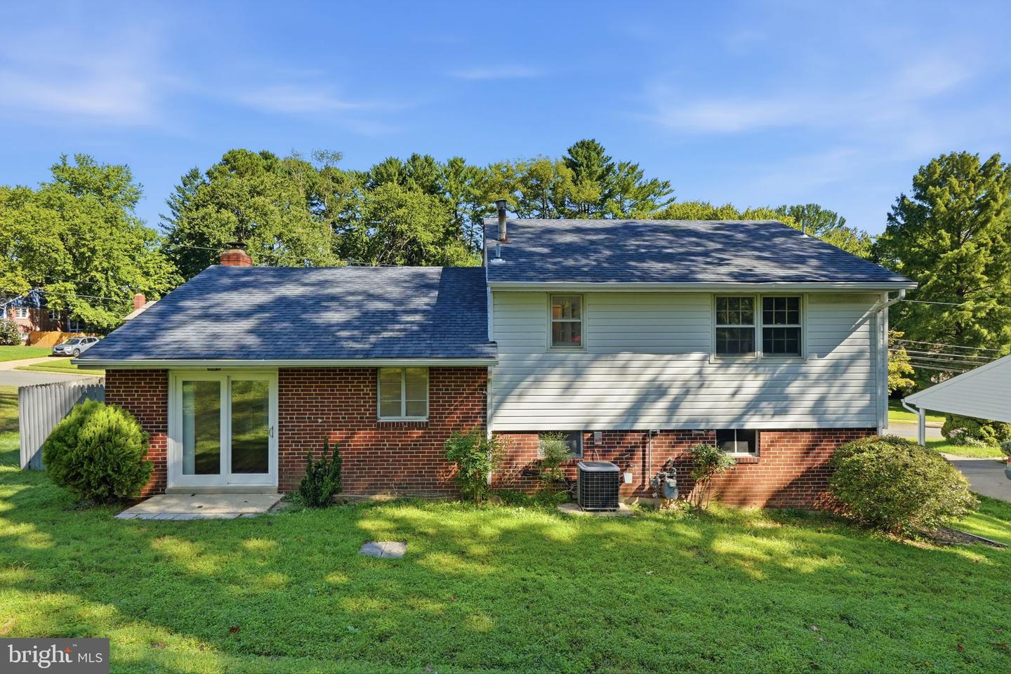 8009 Gosport Ln Property Photo 22