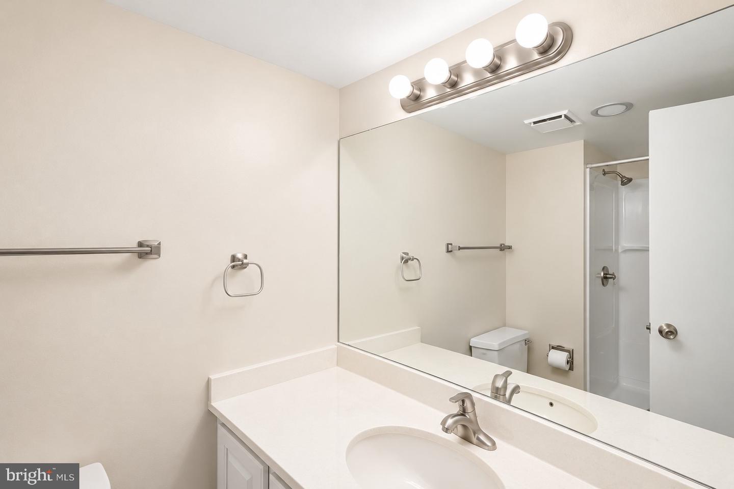 8380 Greensboro Dr #903 Property Photo 22