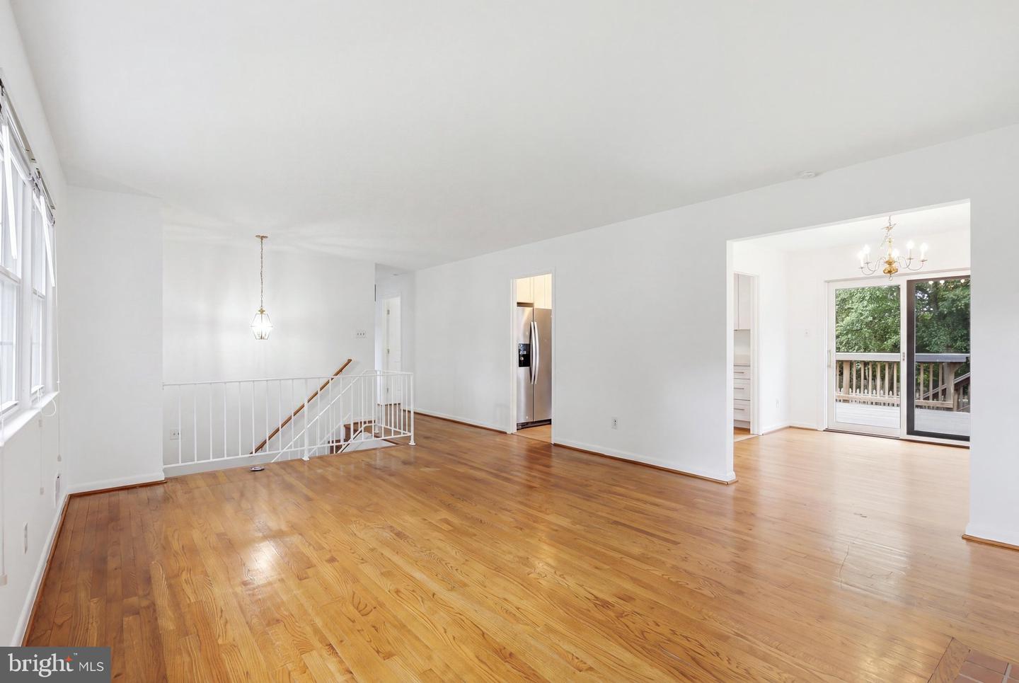 6408 Kroy Dr Property Photo 6
