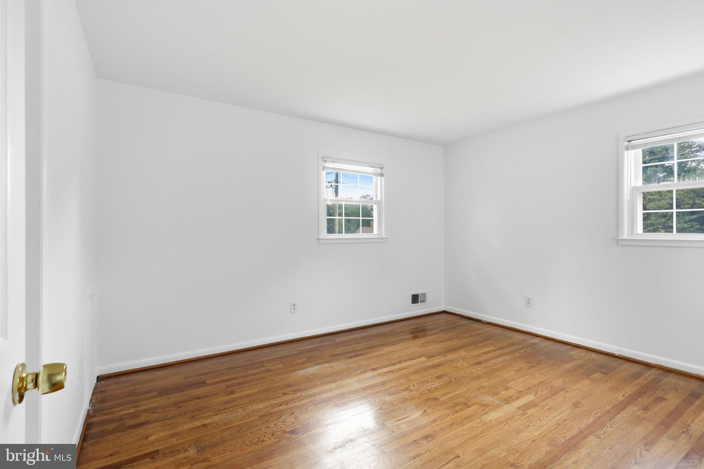 6408 Kroy Dr Property Photo 10