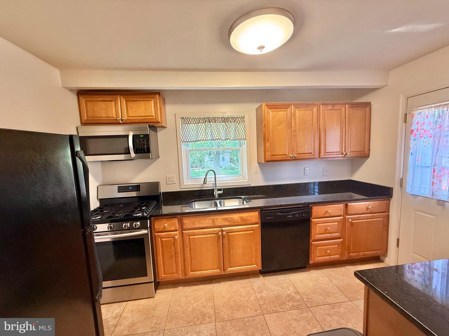 6618 Dorset Dr Property Photo 7