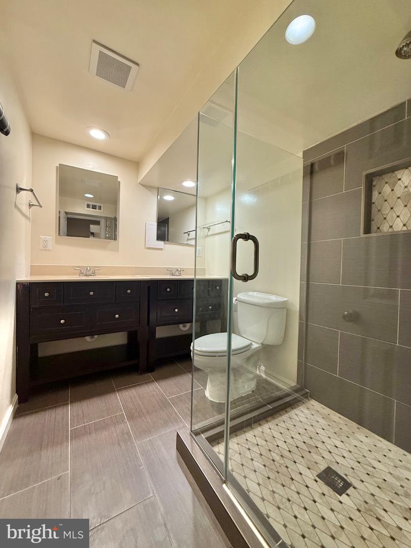 6618 Dorset Dr Property Photo 24