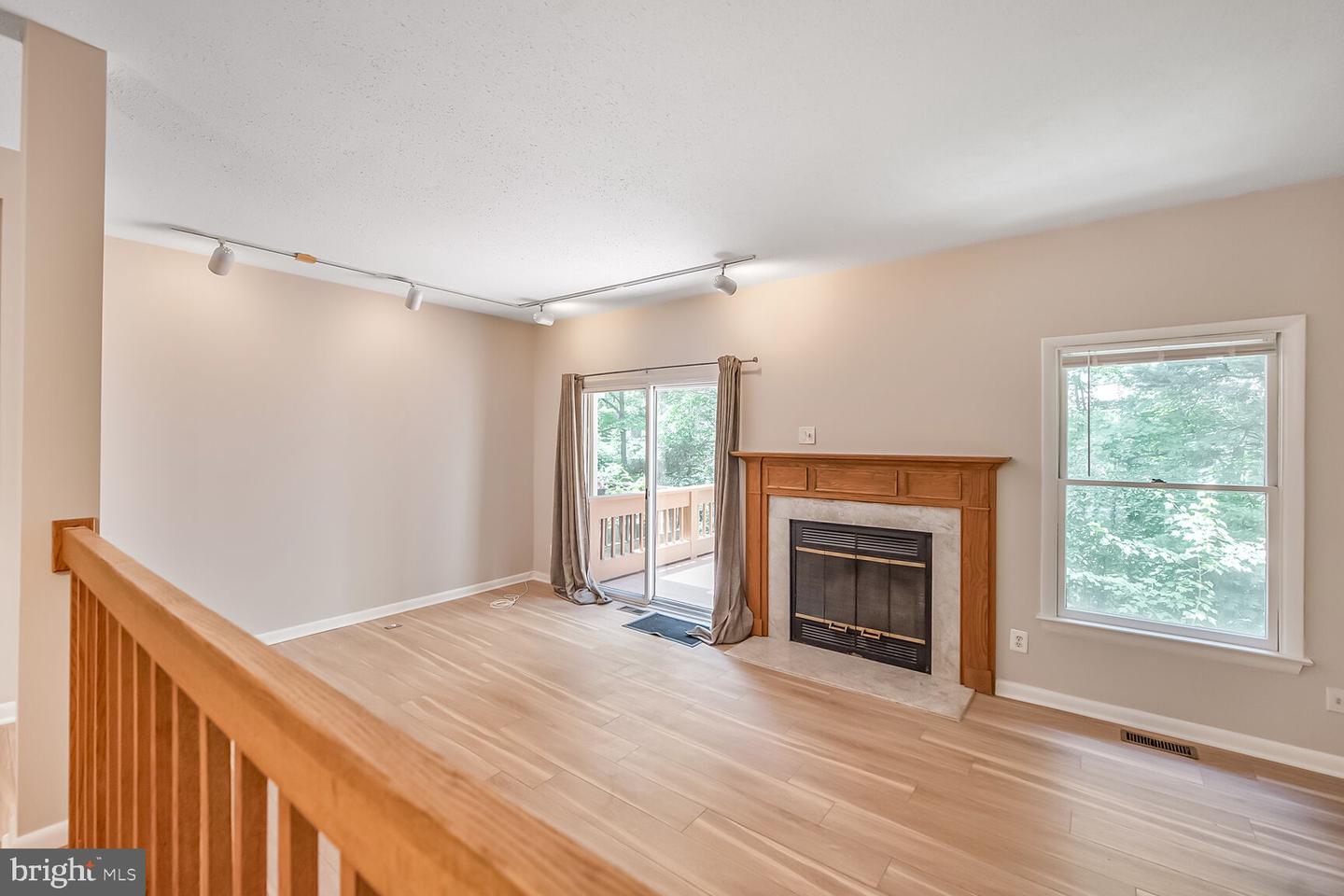 1657 Oak Spring Way Property Photo 4