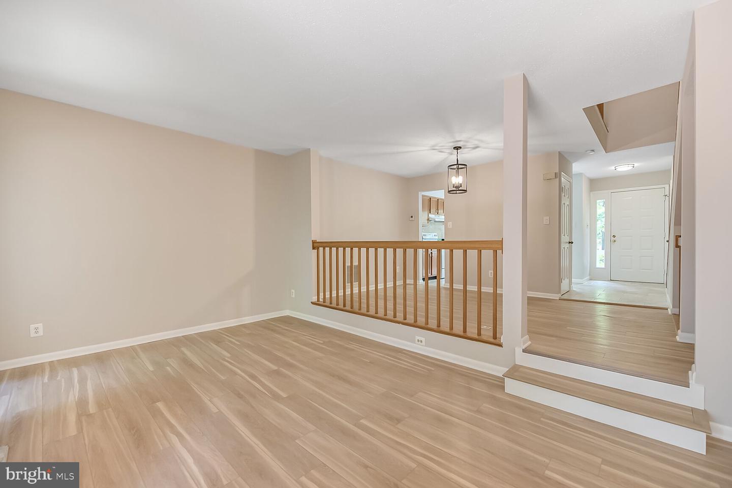 1657 Oak Spring Way Property Photo 5