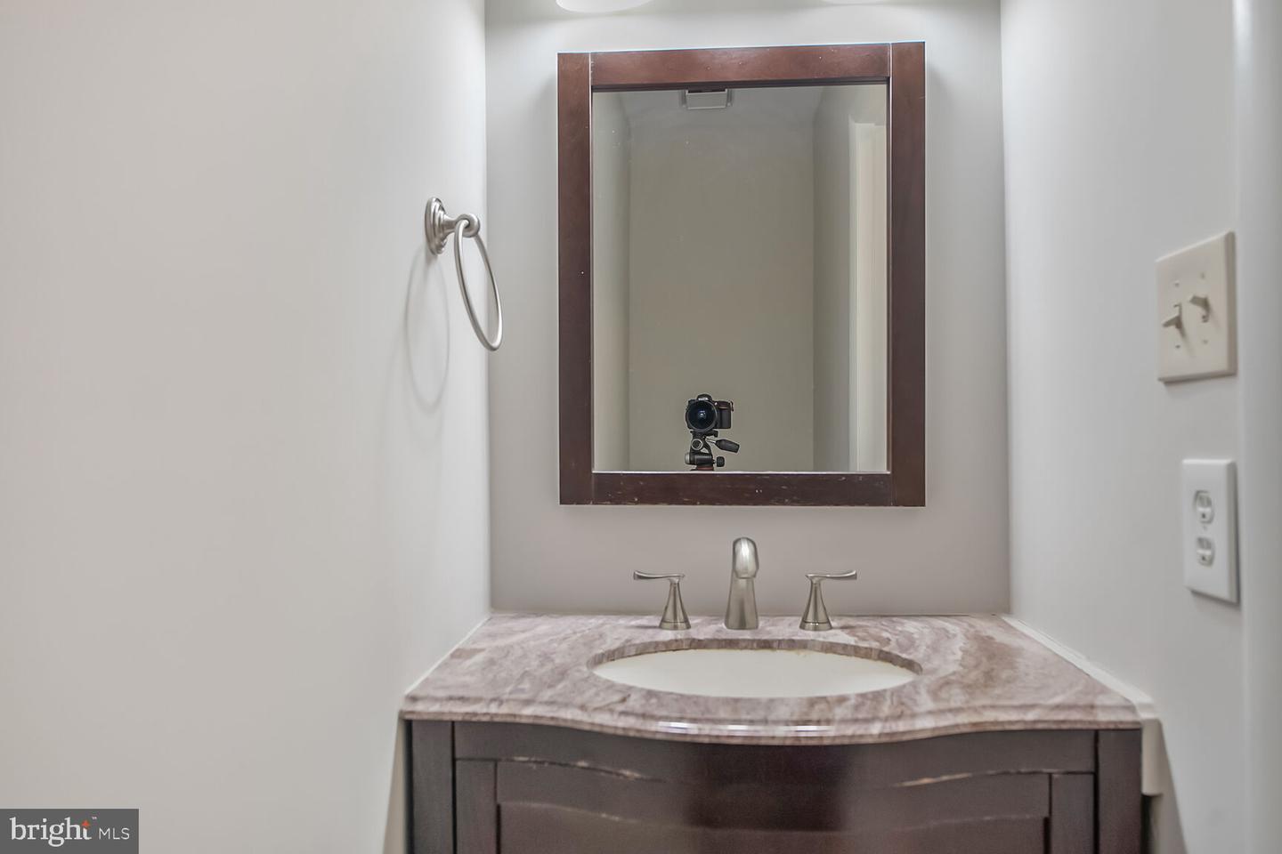 1657 Oak Spring Way Property Photo 10