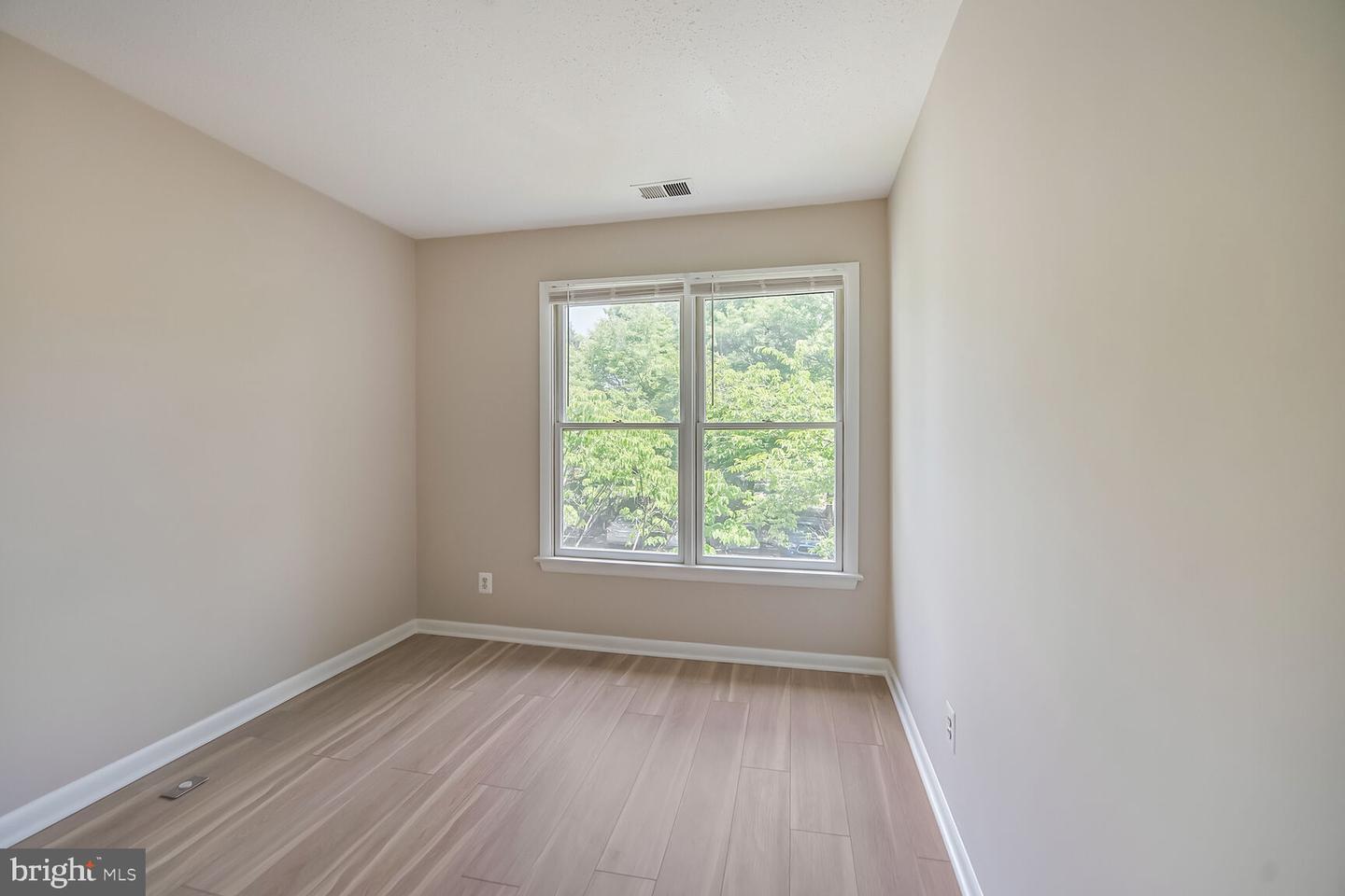 1657 Oak Spring Way Property Photo 15