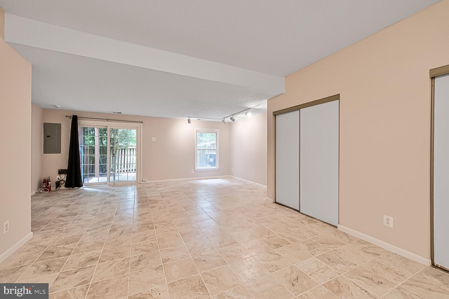 1657 Oak Spring Way Property Photo 17