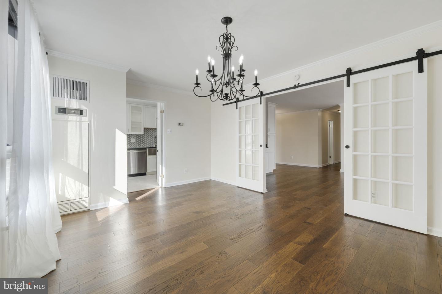 1800 Old Meadow Rd #1722 Property Photo 12