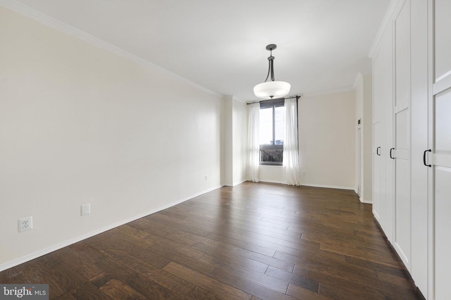 1800 Old Meadow Rd #1722 Property Photo 21