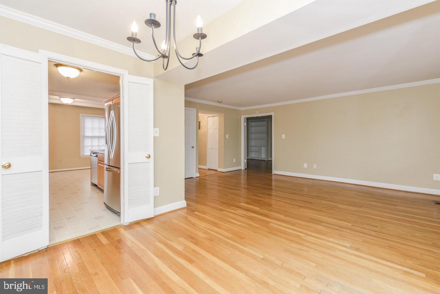 1860 Golf View Ct Property Photo 11