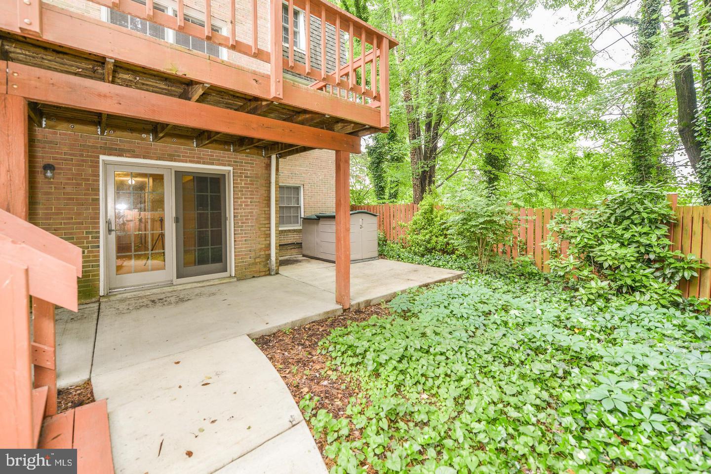 1860 Golf View Ct Property Photo 13