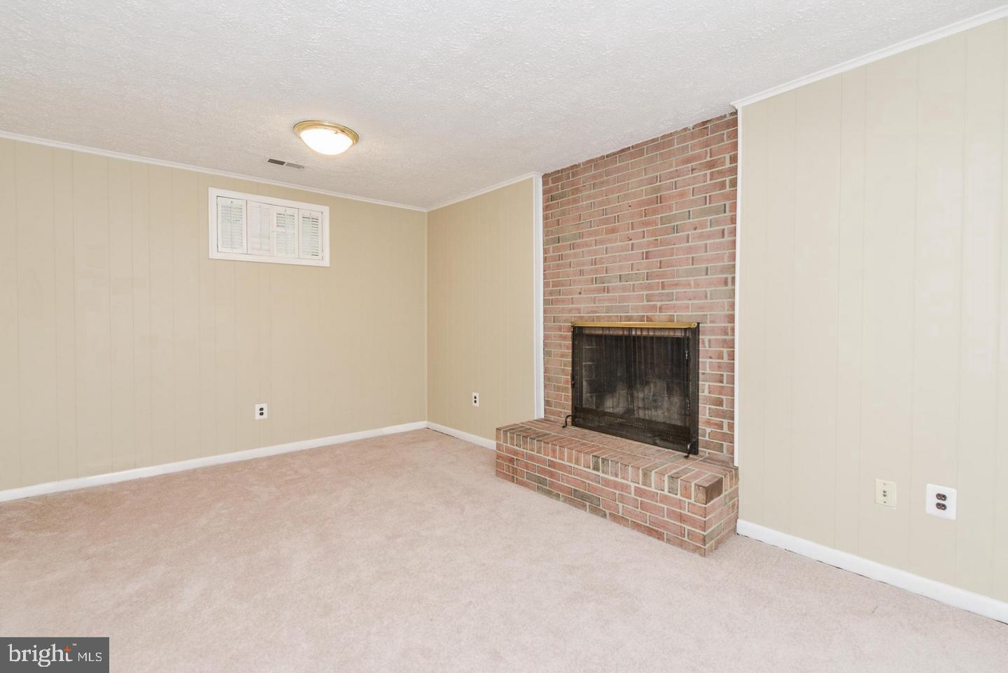 1860 Golf View Ct Property Photo 16