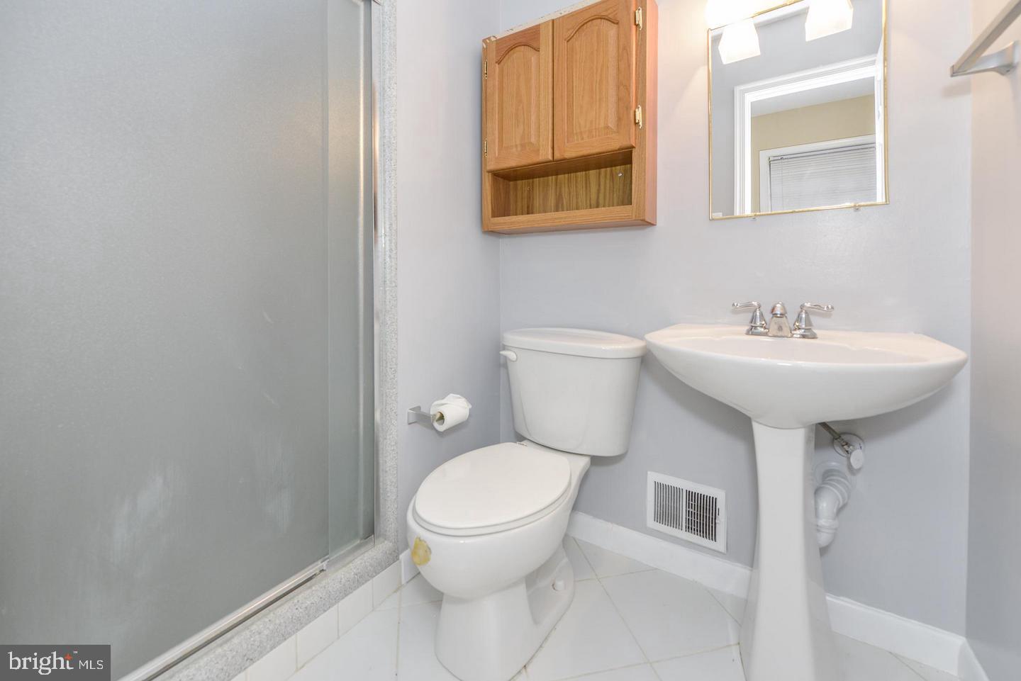 1860 Golf View Ct Property Photo 22