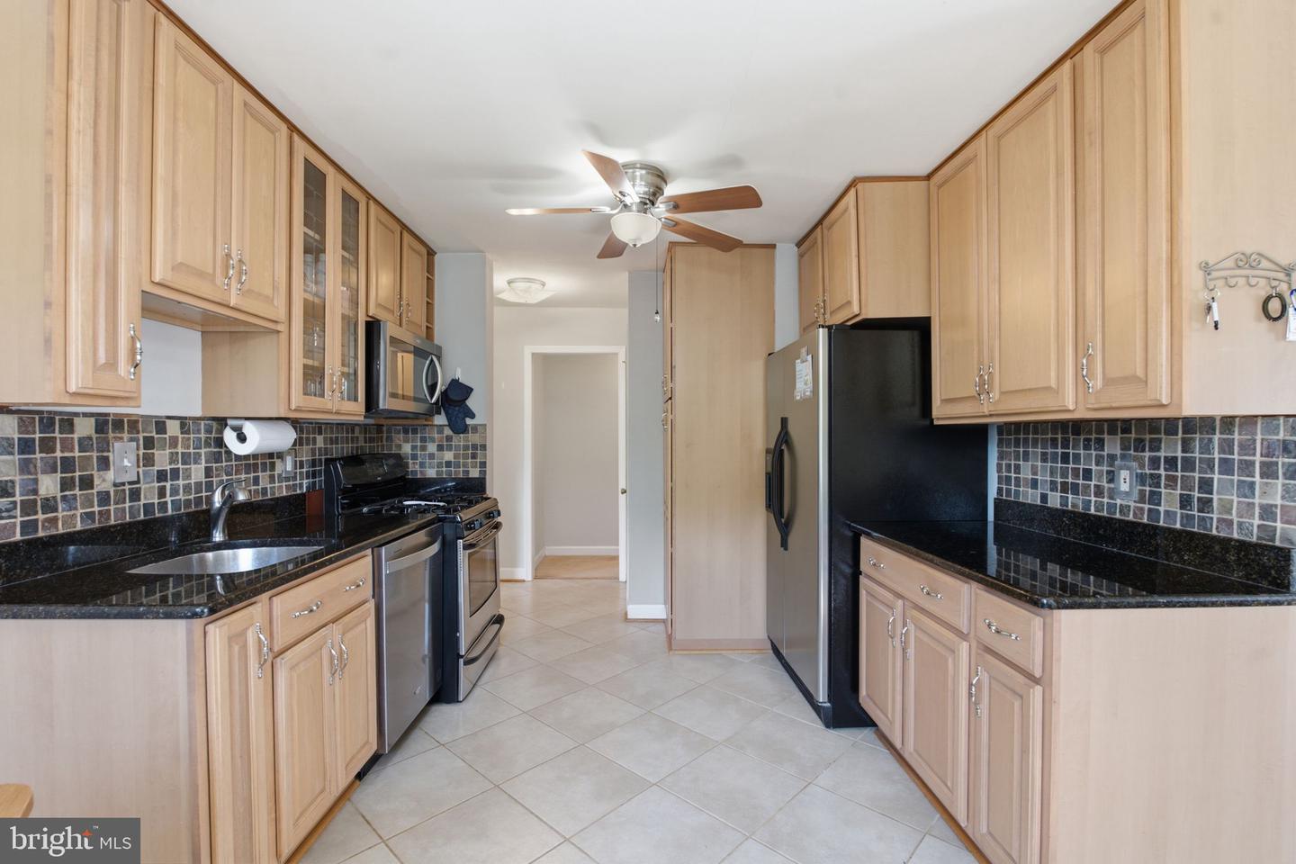 7205 Wayne Property Photo 7