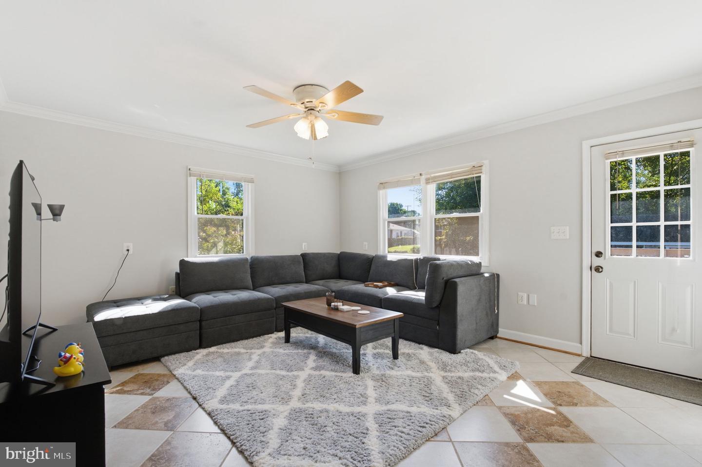 7205 Wayne Property Photo 10