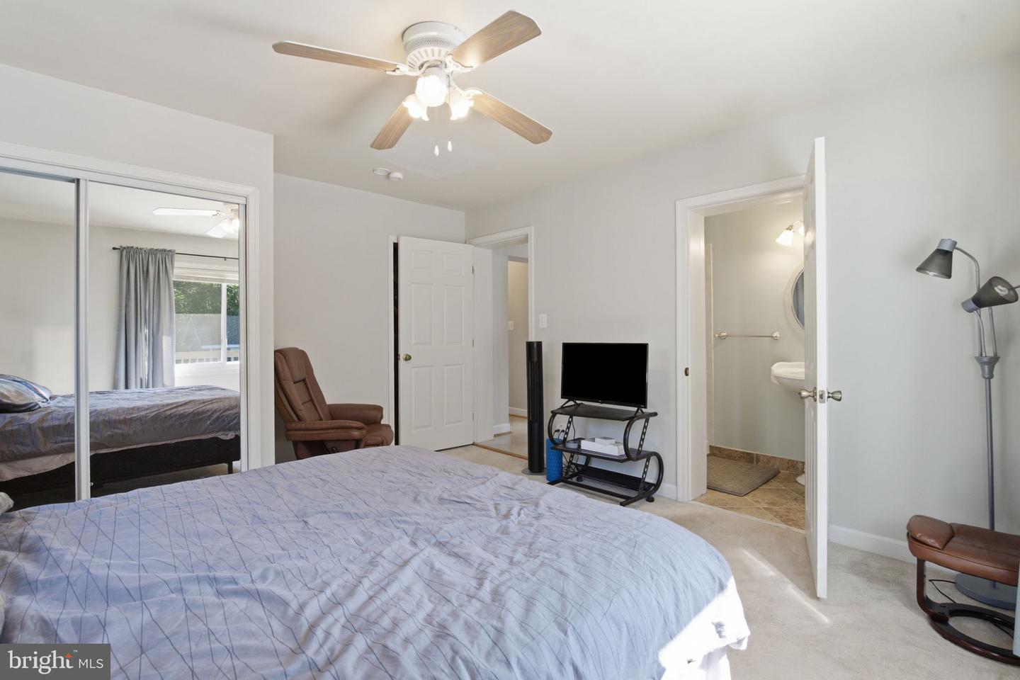 7205 Wayne Property Photo 12