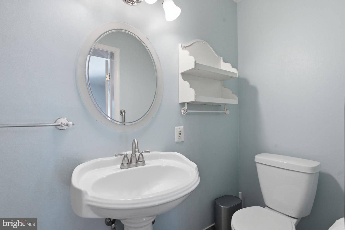7205 Wayne Property Photo 13