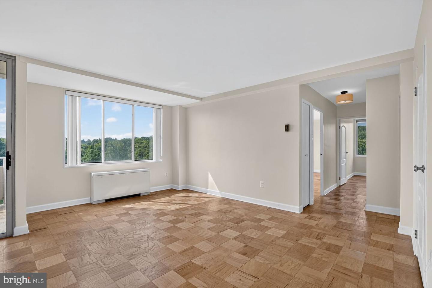 6641 E Wakefield Dr #809 Property Photo 7