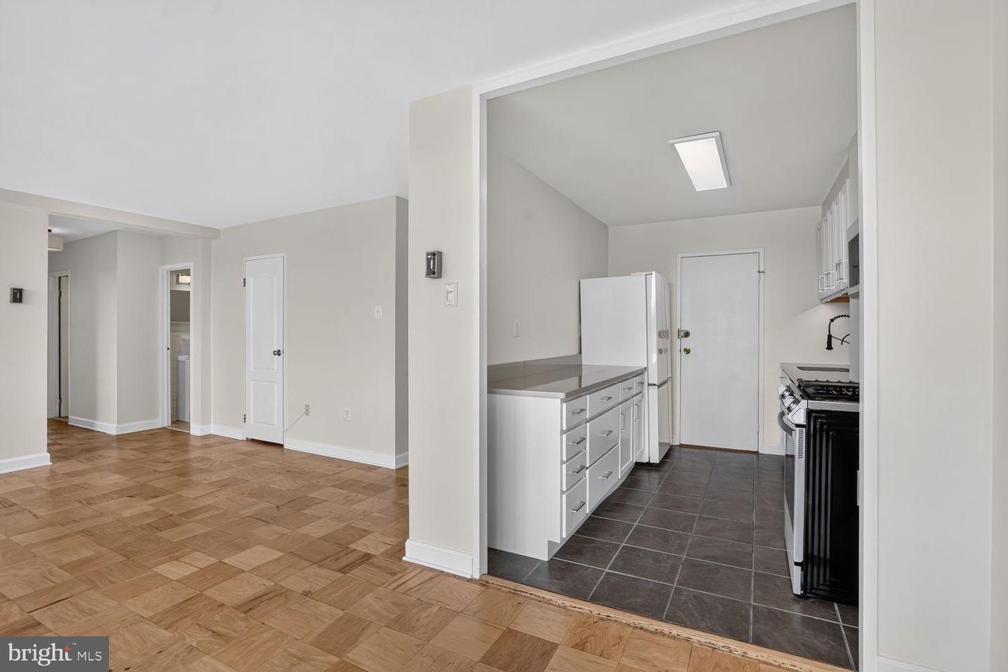 6641 E Wakefield Dr #809 Property Photo 14