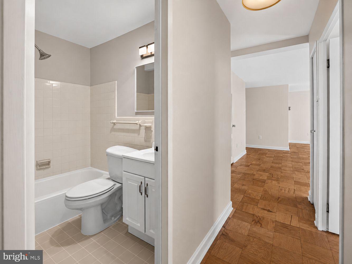6641 E Wakefield Dr #809 Property Photo 18
