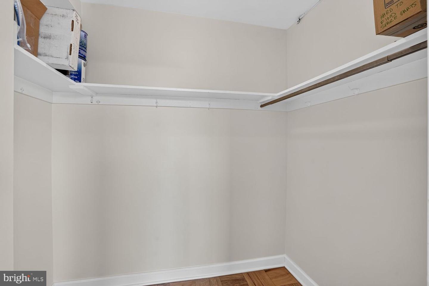6641 E Wakefield Dr #809 Property Photo 22