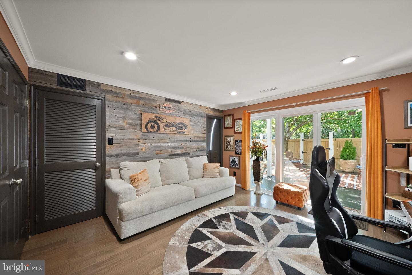 12091 Edgemere Cir Property Photo 46