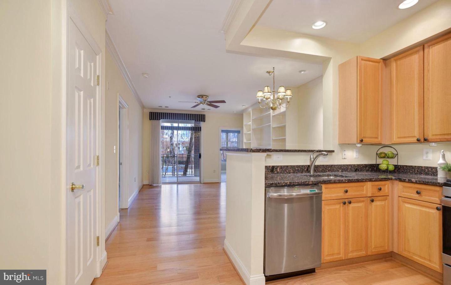 1860 Stratford Park Pl #201 Property Photo 7