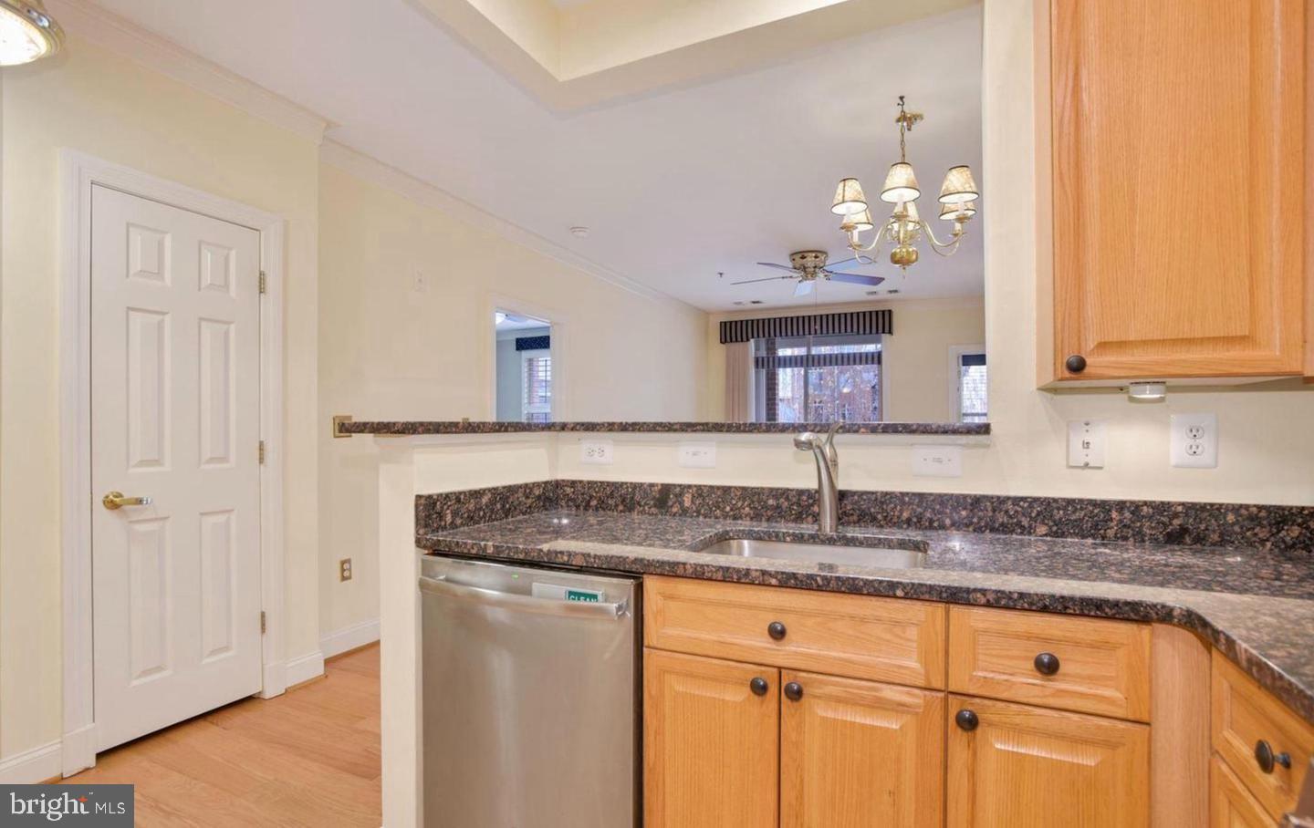 1860 Stratford Park Pl #201 Property Photo 8