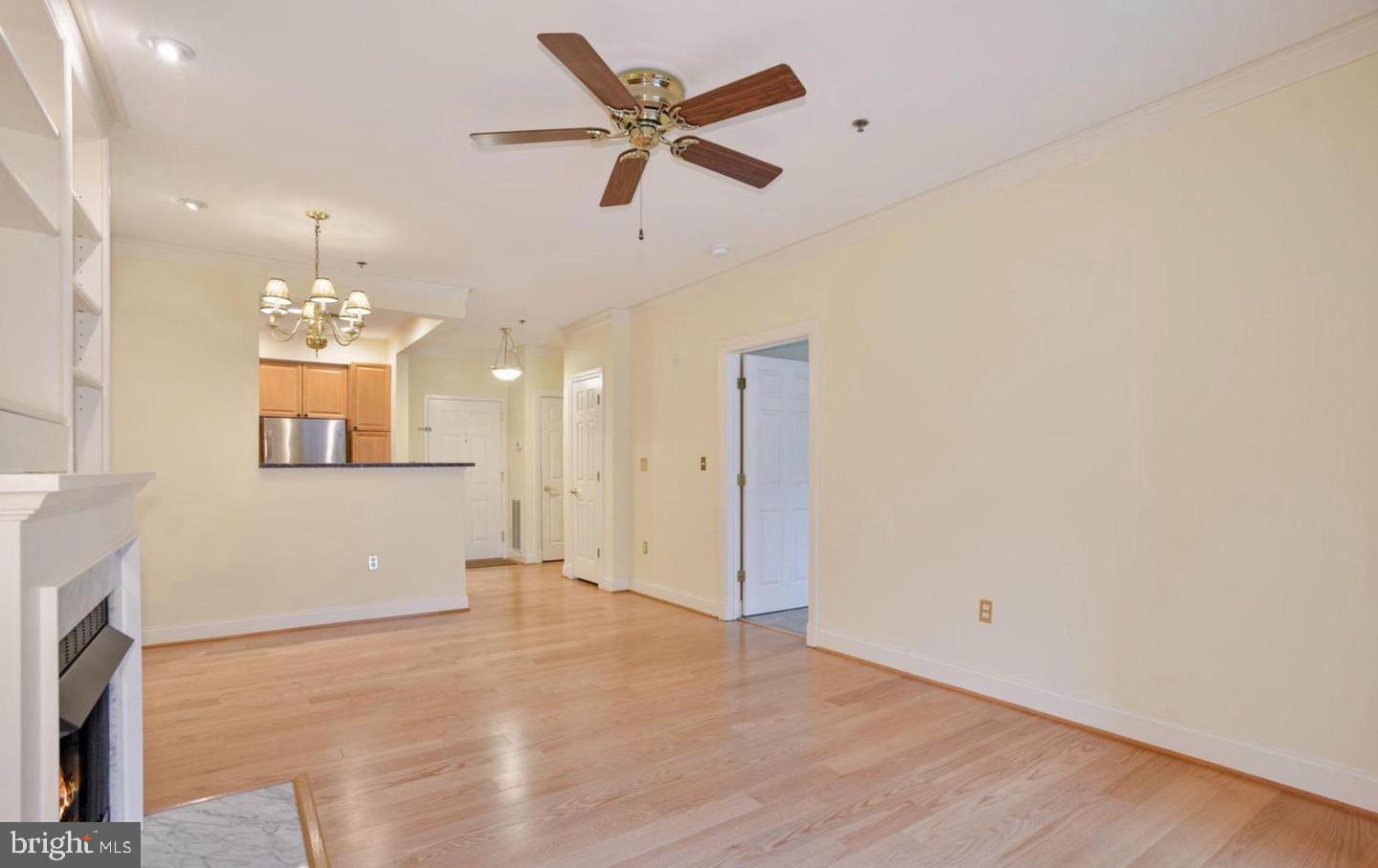 1860 Stratford Park Pl #201 Property Photo 16
