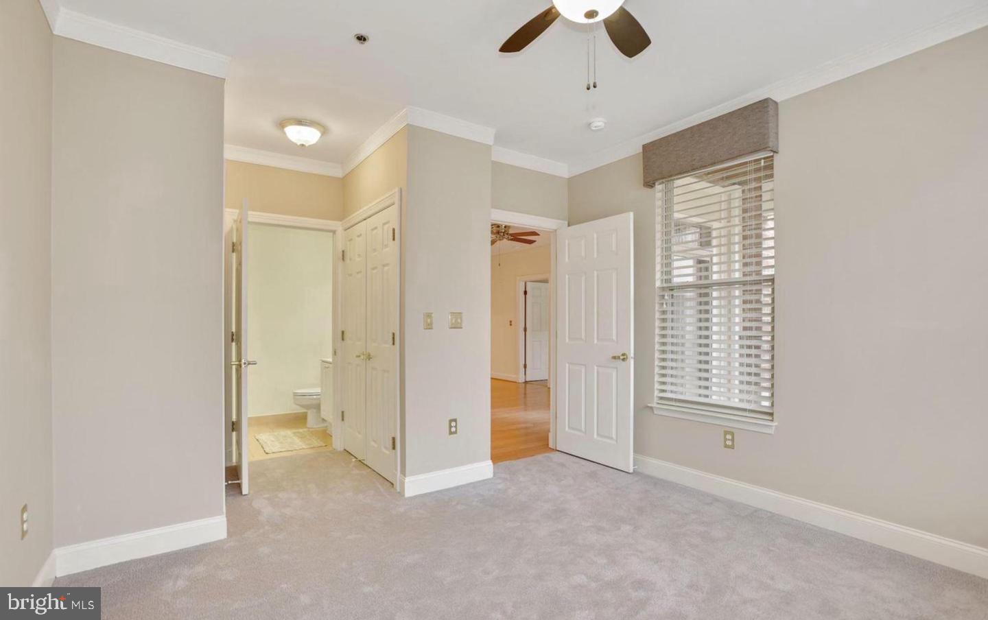 1860 Stratford Park Pl #201 Property Photo 18