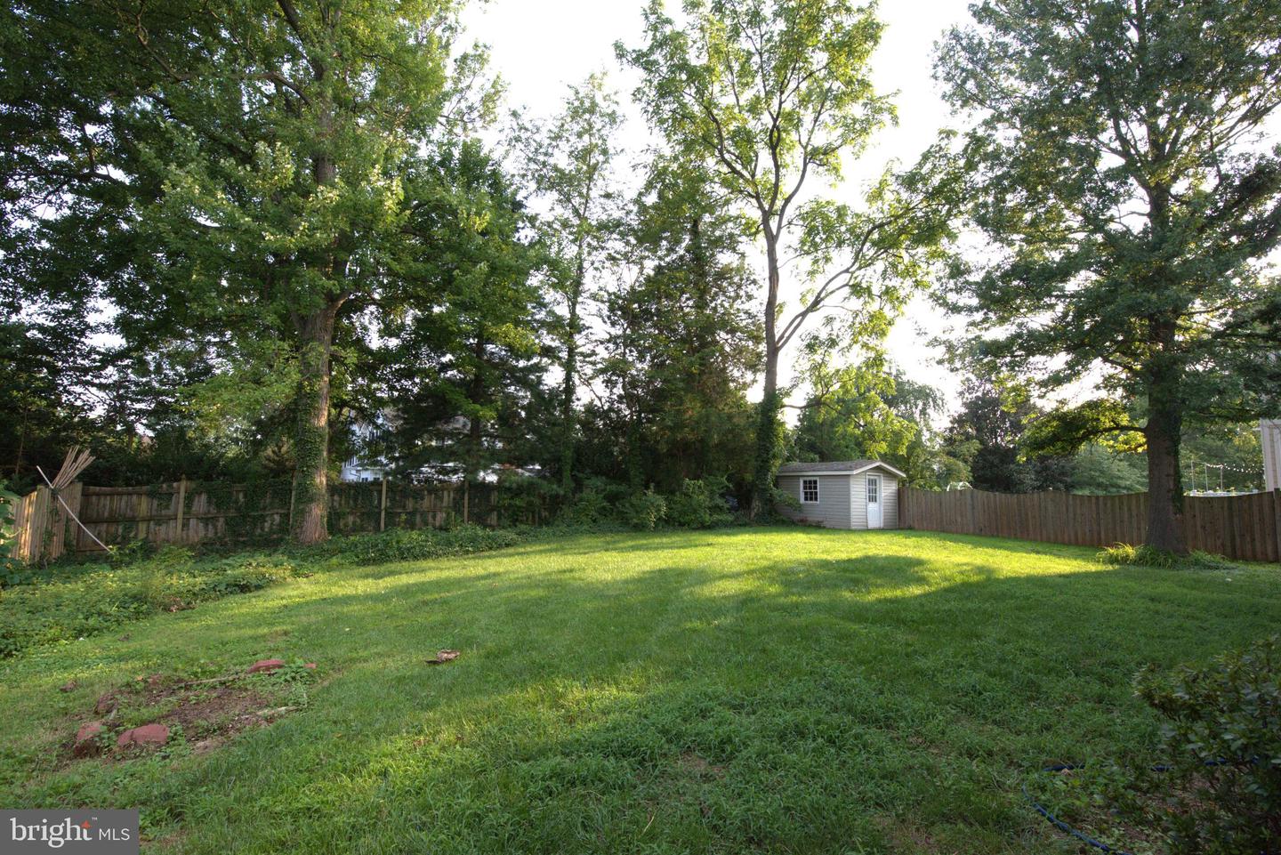 6933 Tyndale St Property Photo 4