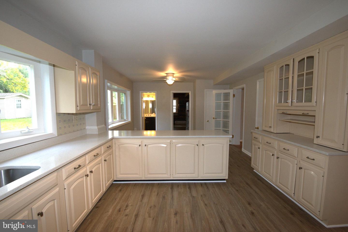 6933 Tyndale St Property Photo 18