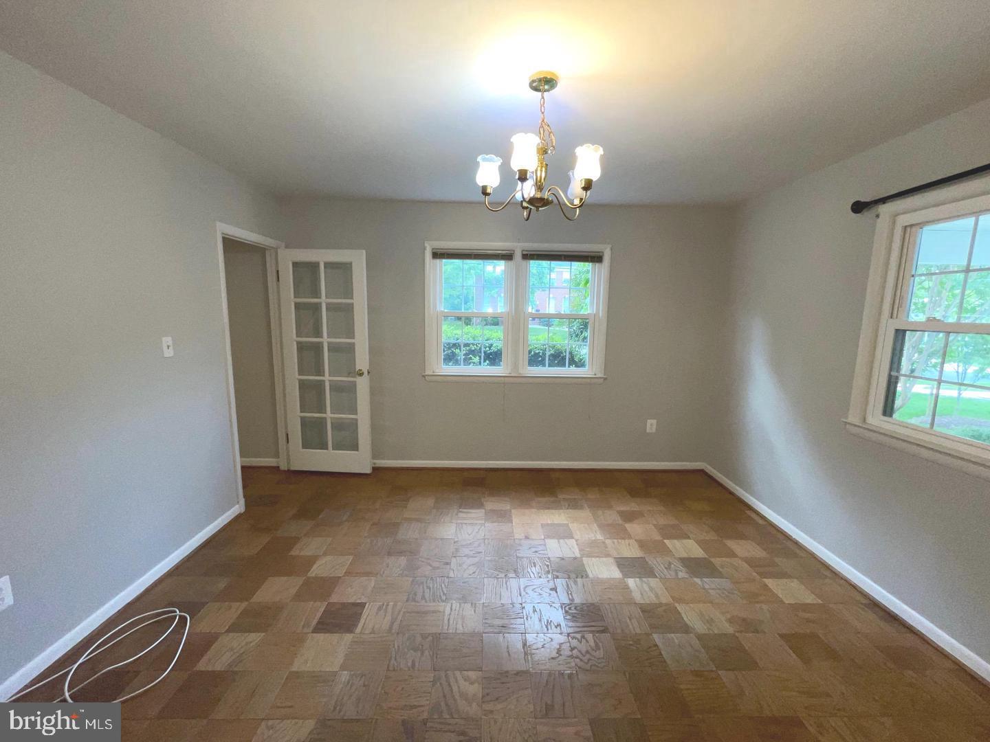 6933 Tyndale St Property Photo 24