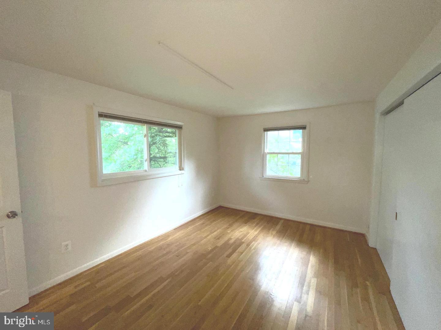 6933 Tyndale St Property Photo 27