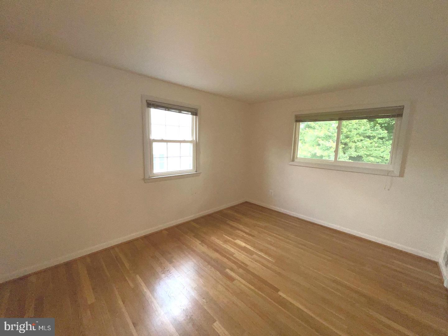 6933 Tyndale St Property Photo 33