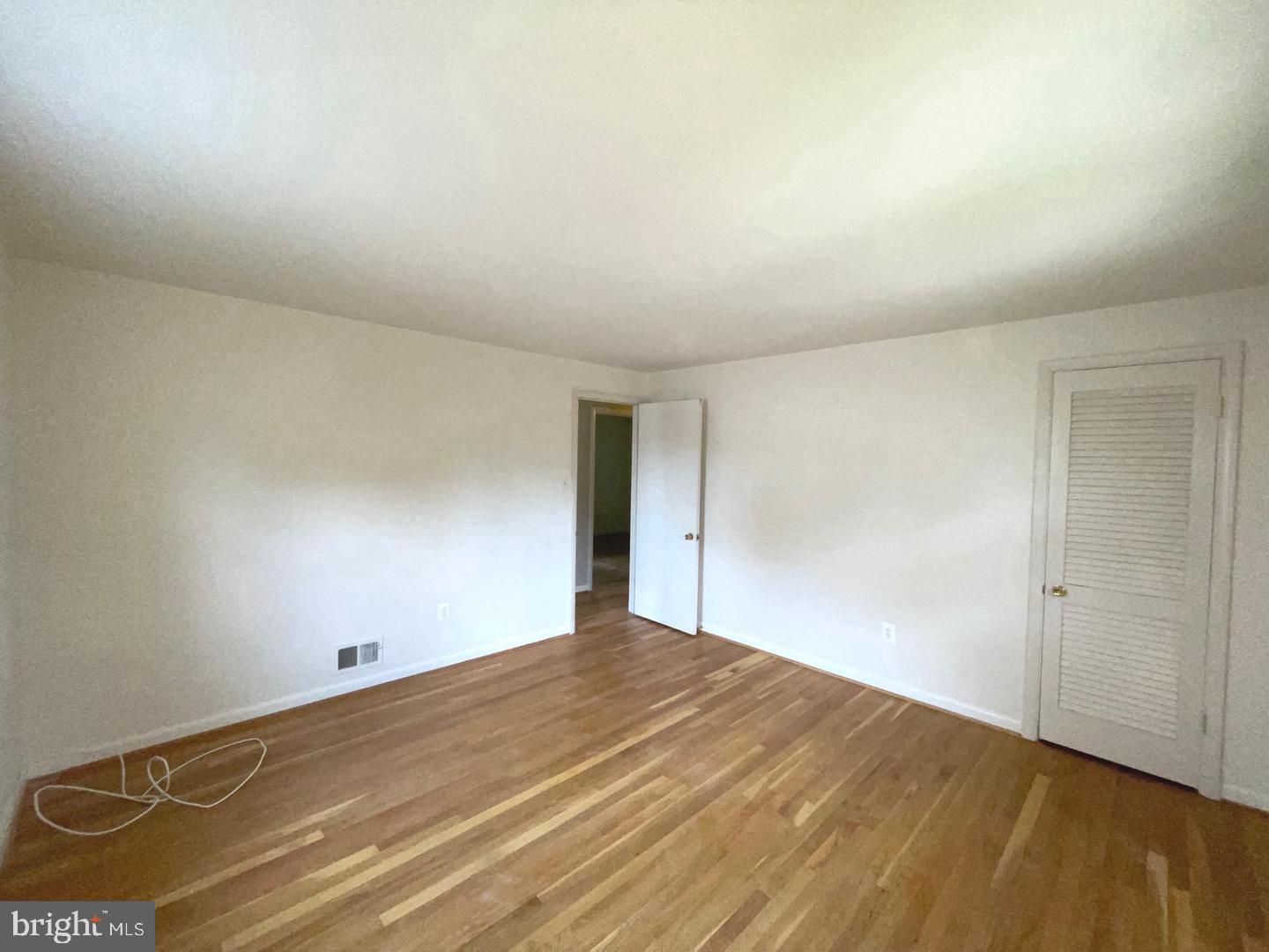 6933 Tyndale St Property Photo 36