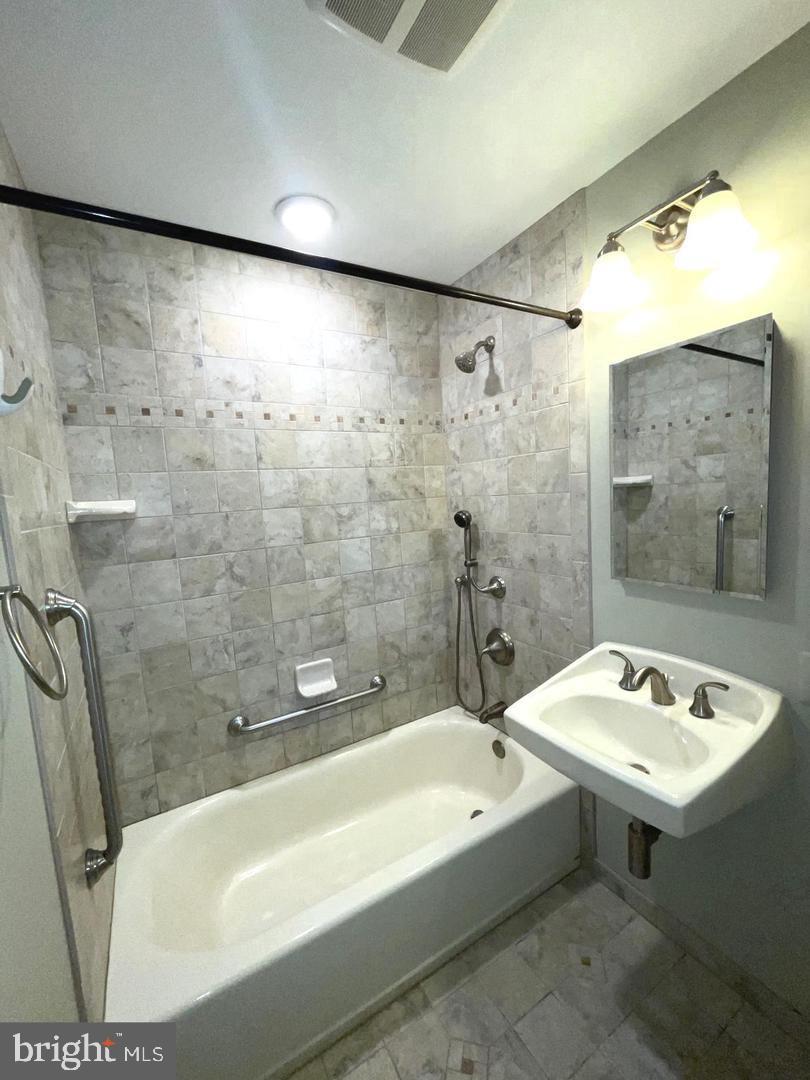 6933 Tyndale St Property Photo 38