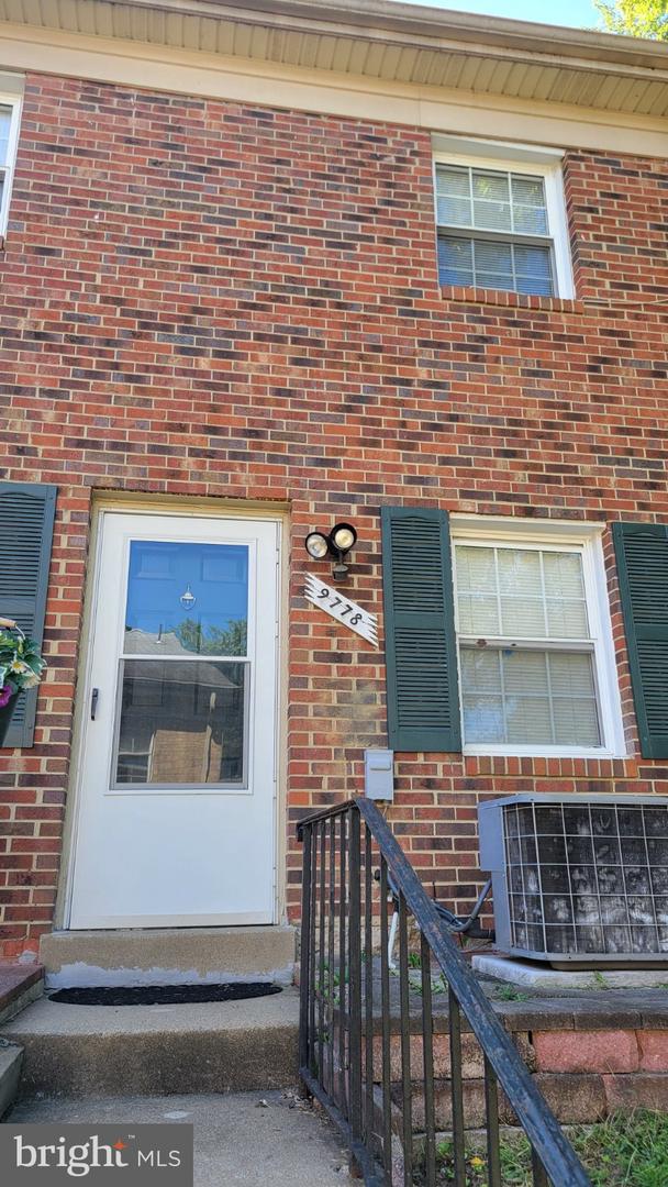 9778 Hagel Cir #56/b Property Photo 3